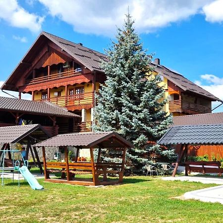 Casa De Vacanta Silvia Мэнэстиря-Гуморулуй Экстерьер фото