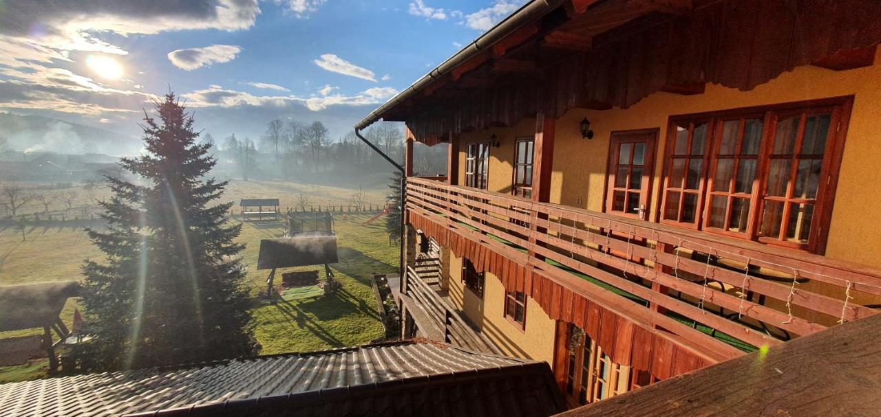 Casa De Vacanta Silvia Мэнэстиря-Гуморулуй Экстерьер фото