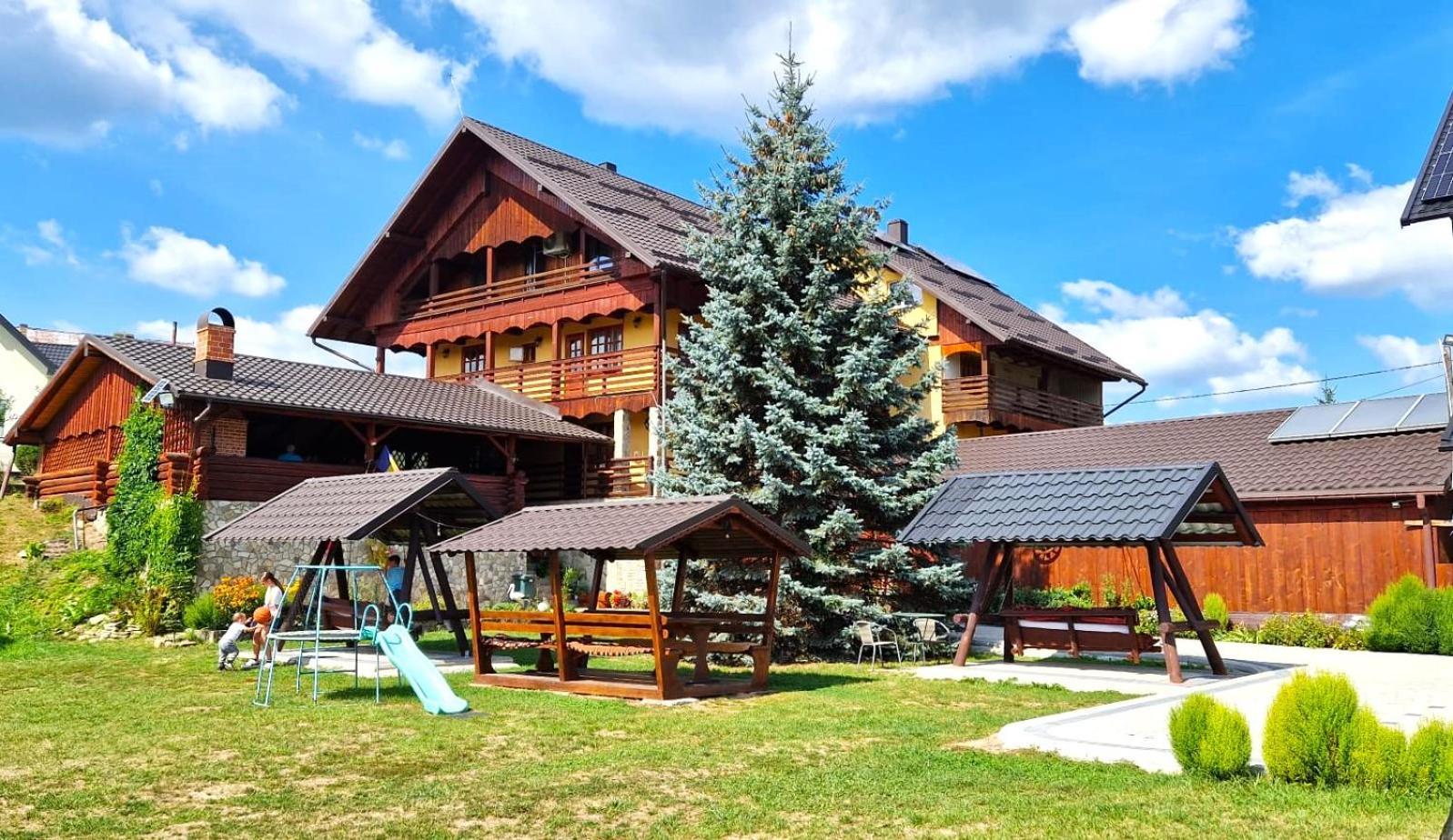 Casa De Vacanta Silvia Мэнэстиря-Гуморулуй Экстерьер фото