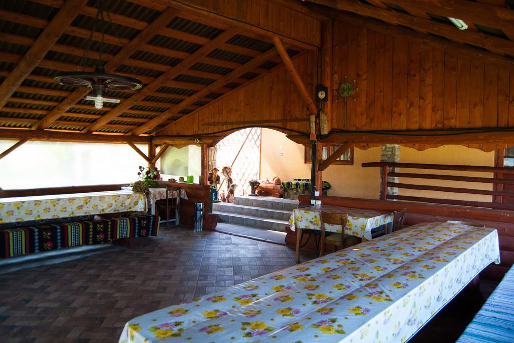 Casa De Vacanta Silvia Мэнэстиря-Гуморулуй Экстерьер фото