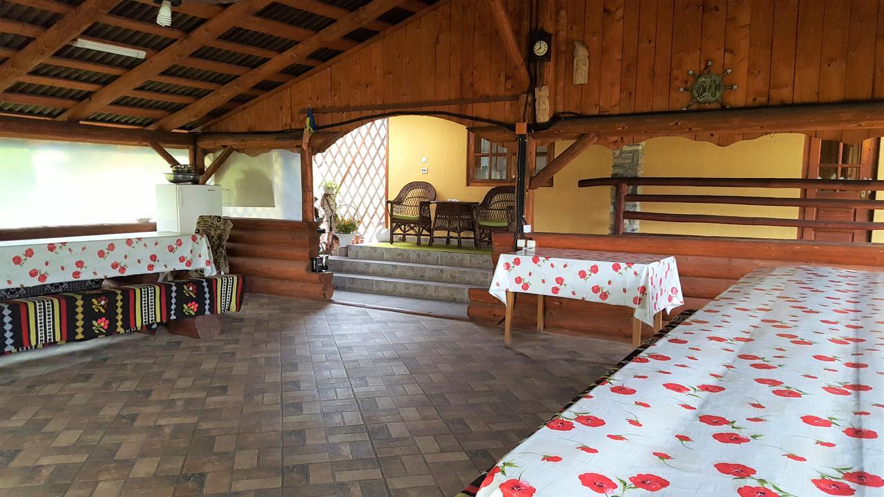 Casa De Vacanta Silvia Мэнэстиря-Гуморулуй Экстерьер фото