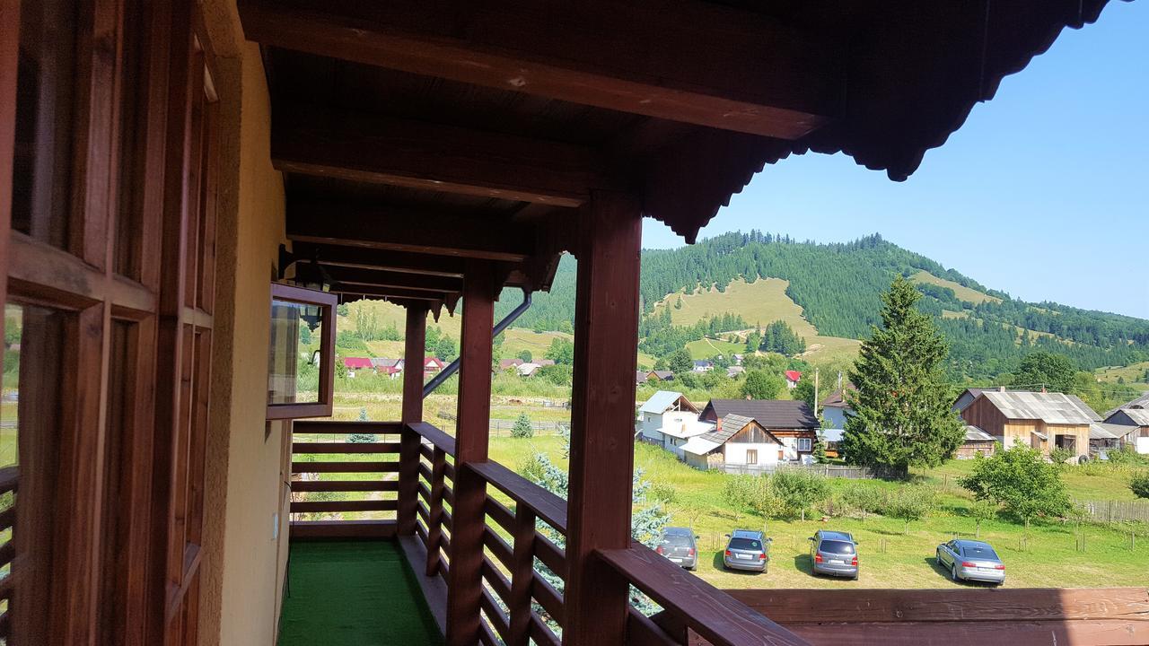 Casa De Vacanta Silvia Мэнэстиря-Гуморулуй Экстерьер фото