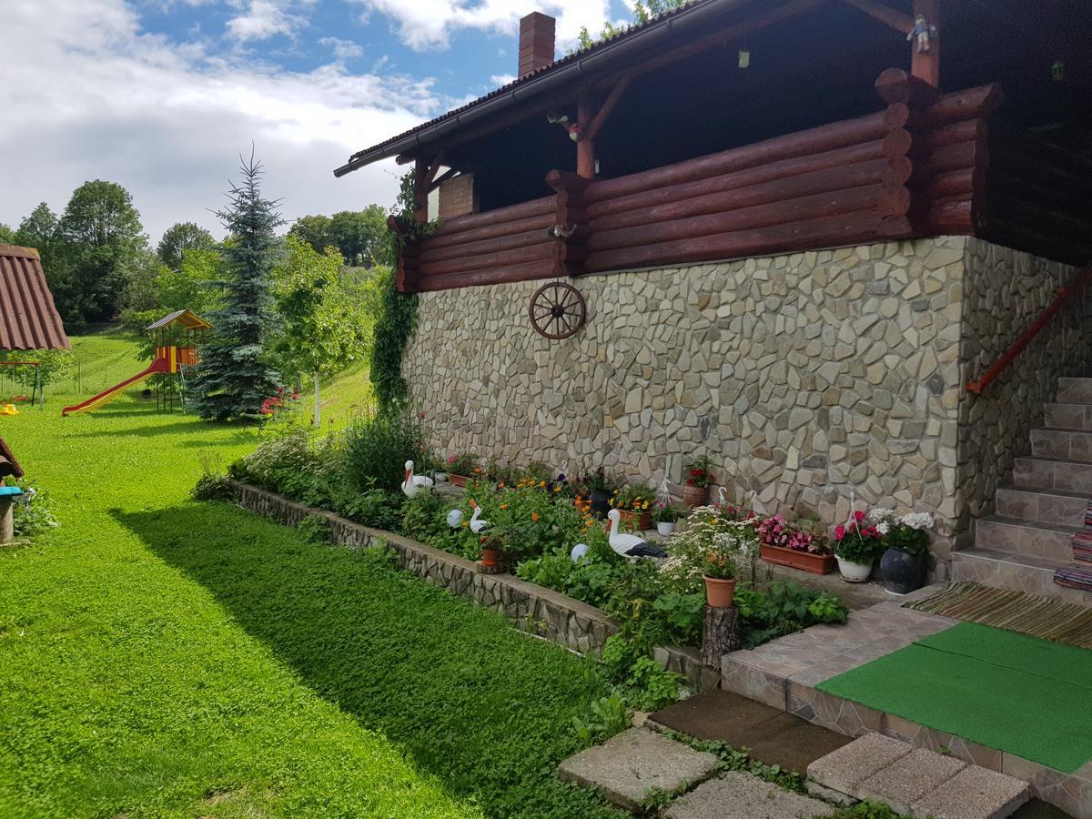 Casa De Vacanta Silvia Мэнэстиря-Гуморулуй Экстерьер фото